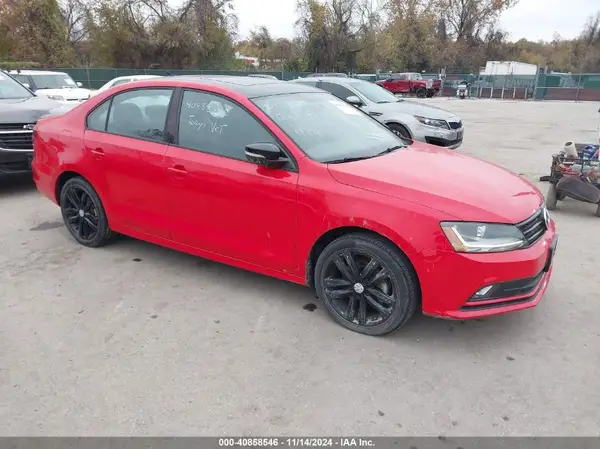 3VWD17AJ7JM251821 2018 VOLKSWAGEN JETTA - Image 1