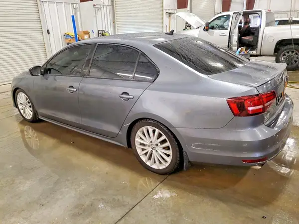 3VWD17AJ8GM221235 2016 VOLKSWAGEN JETTA - Image 2