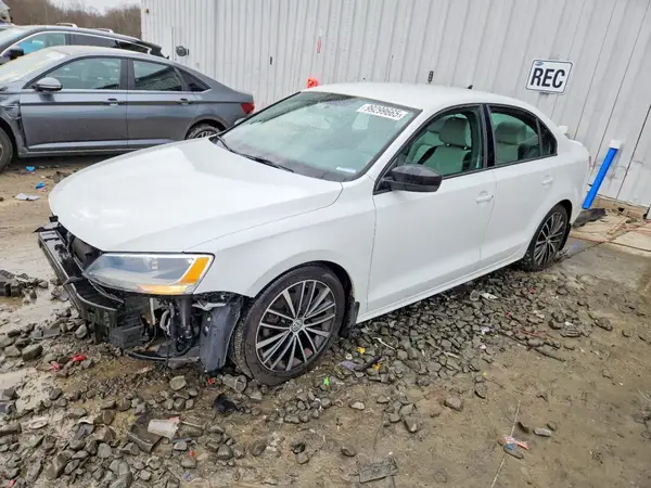 3VWD17AJ8GM223812 2016 VOLKSWAGEN JETTA - Image 1