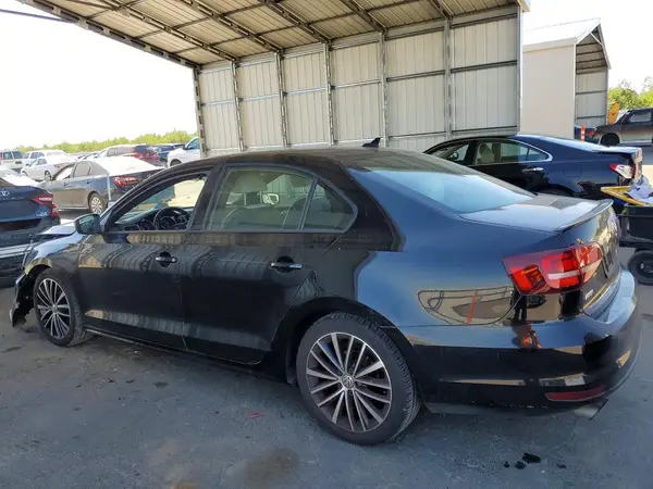 3VWD17AJ8GM231201 2016 VOLKSWAGEN JETTA - Image 2
