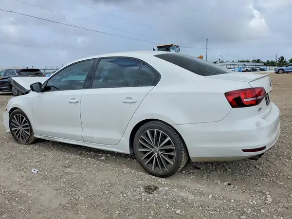3VWD17AJ8GM237659 2016 VOLKSWAGEN JETTA - Image 2