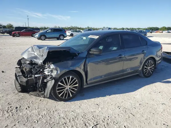 3VWD17AJ8GM243090 2016 VOLKSWAGEN JETTA - Image 1