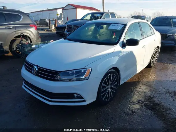 3VWD17AJ8GM246510 2016 VOLKSWAGEN JETTA - Image 2