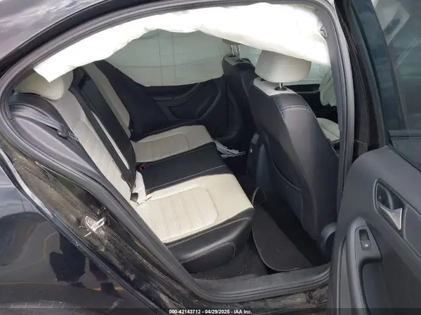 3VWD17AJ8GM259239 2016 VOLKSWAGEN JETTA - Image 8