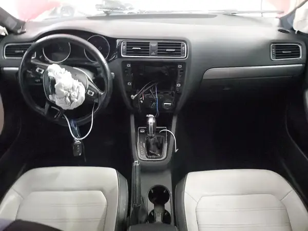 3VWD17AJ8GM287977 2016 VOLKSWAGEN JETTA - Image 8