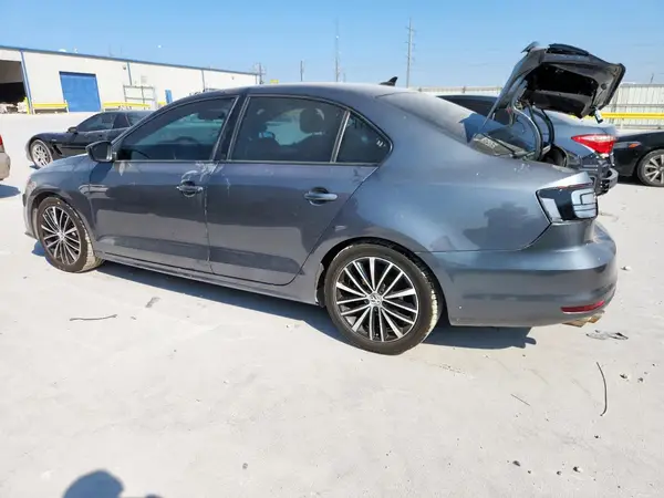 3VWD17AJ8GM291494 2016 VOLKSWAGEN JETTA - Image 2