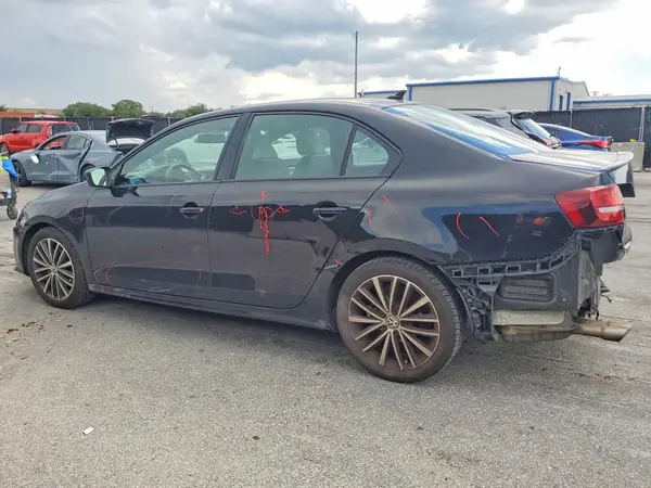 3VWD17AJ8GM298526 2016 VOLKSWAGEN JETTA - Image 2