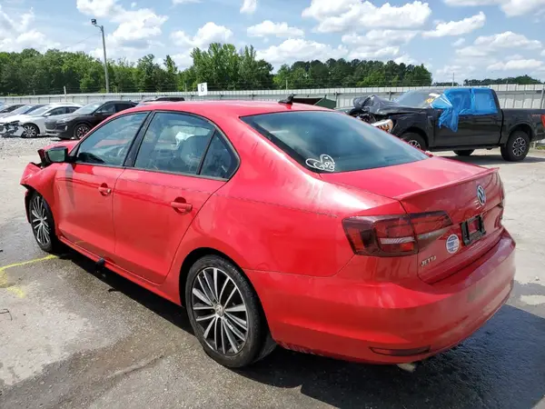 3VWD17AJ8GM334232 2016 VOLKSWAGEN JETTA - Image 2