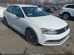 3VWD17AJ8GM385584 2016 VOLKSWAGEN JETTA