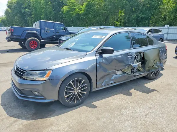 3VWD17AJ8GM396696 2016 VOLKSWAGEN JETTA - Image 1