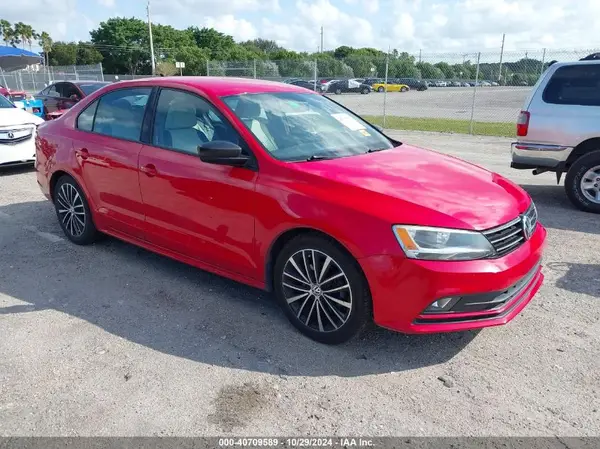 3VWD17AJ8GM400648 2016 VOLKSWAGEN JETTA - Image 1