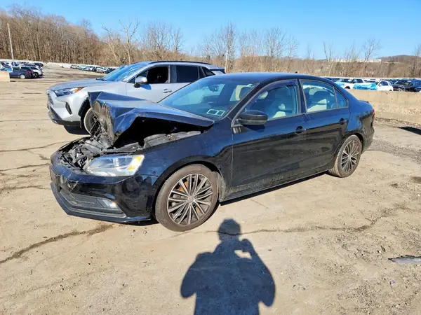 3VWD17AJ8GM406434 2016 VOLKSWAGEN JETTA - Image 1