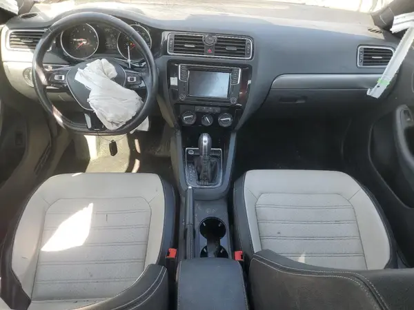 3VWD17AJ8GM409799 2016 VOLKSWAGEN JETTA - Image 8