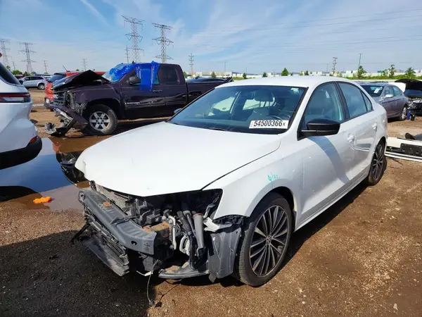 3VWD17AJ8GM414243 2016 VOLKSWAGEN JETTA - Image 1