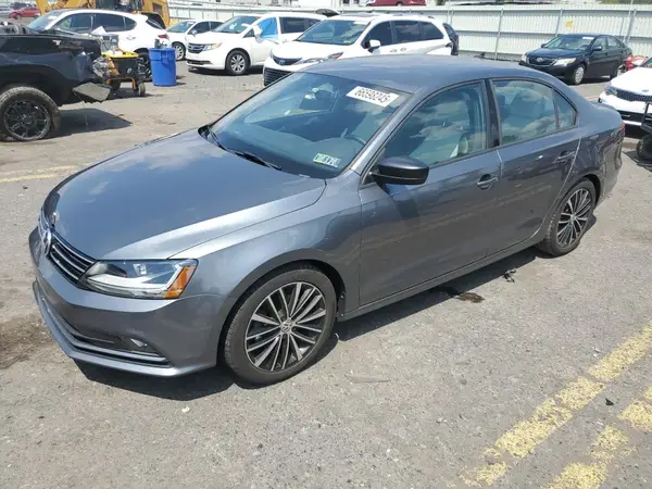 3VWD17AJ8HM326942 2017 VOLKSWAGEN JETTA - Image 1