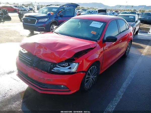 3VWD17AJ8HM391421 2017 VOLKSWAGEN JETTA - Image 2
