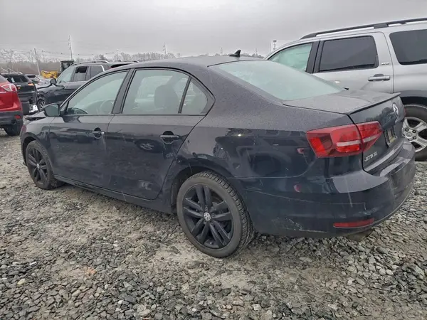 3VWD17AJ8JM226412 2018 VOLKSWAGEN JETTA - Image 2