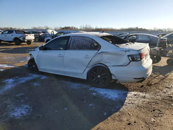 3VWD17AJ8JM227706 2018 VOLKSWAGEN JETTA - Image 2
