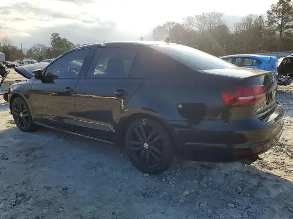 3VWD17AJ8JM231044 2018 VOLKSWAGEN JETTA - Image 2