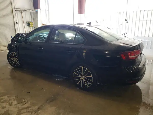3VWD17AJ9GM260948 2016 VOLKSWAGEN JETTA - Image 2