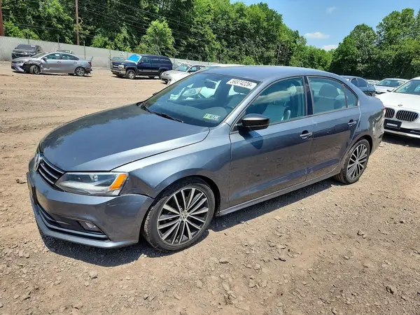 3VWD17AJ9GM264790 2016 VOLKSWAGEN JETTA - Image 1