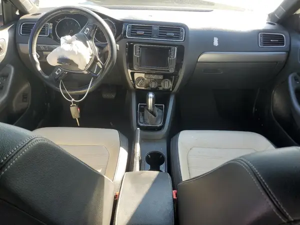 3VWD17AJ9GM274932 2016 VOLKSWAGEN JETTA - Image 8