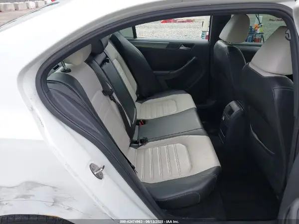 3VWD17AJ9GM275014 2016 VOLKSWAGEN JETTA - Image 8
