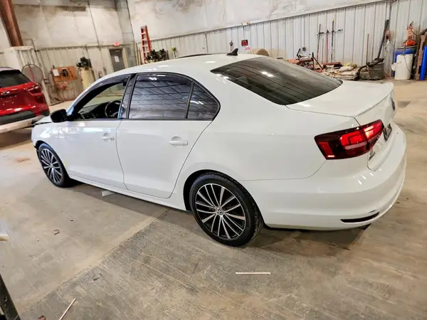 3VWD17AJ9GM276339 2016 VOLKSWAGEN JETTA - Image 2