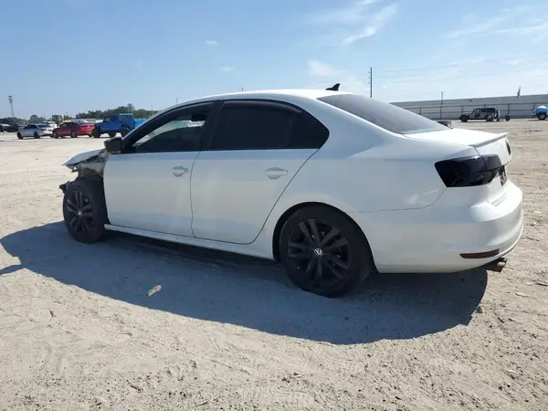 3VWD17AJ9GM287356 2016 VOLKSWAGEN JETTA - Image 2