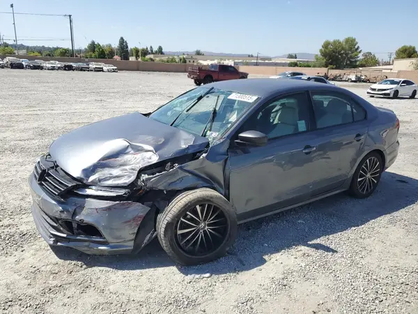 3VWD17AJ9GM329900 2016 VOLKSWAGEN JETTA - Image 1