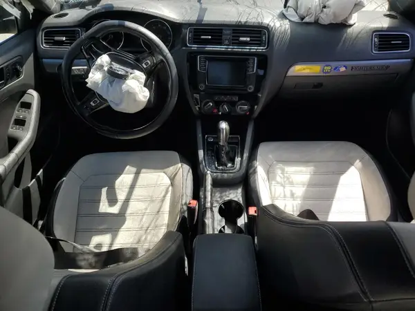 3VWD17AJ9GM329900 2016 VOLKSWAGEN JETTA - Image 8