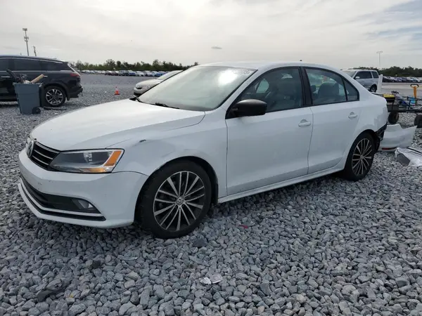 3VWD17AJ9GM335177 2016 VOLKSWAGEN JETTA - Image 1