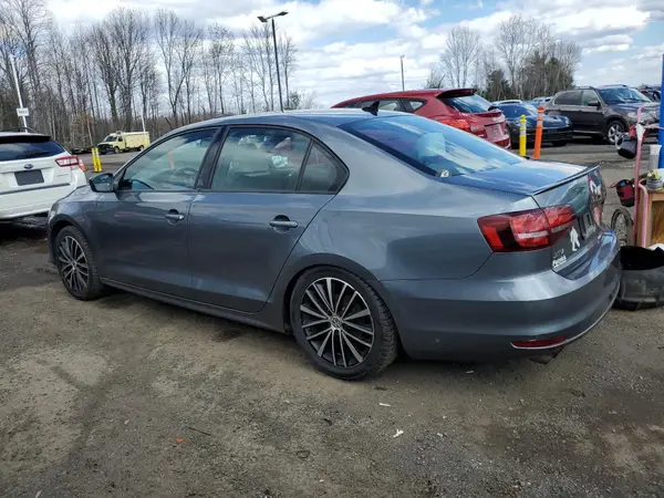 3VWD17AJ9GM397825 2016 VOLKSWAGEN JETTA - Image 2