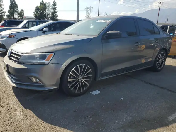 3VWD17AJ9GM403560 2016 VOLKSWAGEN JETTA - Image 1