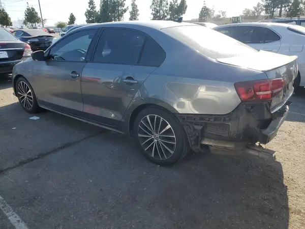 3VWD17AJ9GM403560 2016 VOLKSWAGEN JETTA - Image 2