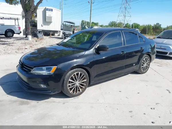 3VWD17AJ9GM412257 2016 VOLKSWAGEN JETTA - Image 2
