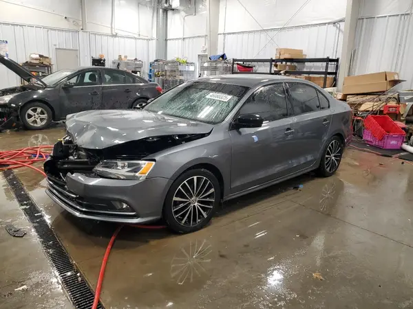 3VWD17AJ9GM415210 2016 VOLKSWAGEN JETTA - Image 1