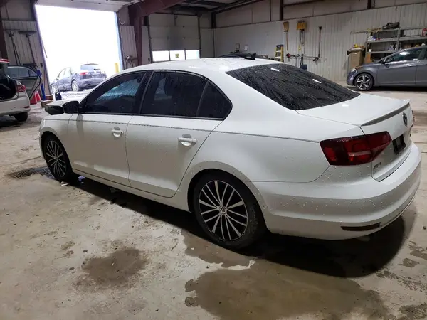 3VWD17AJ9HM299962 2017 VOLKSWAGEN JETTA - Image 2