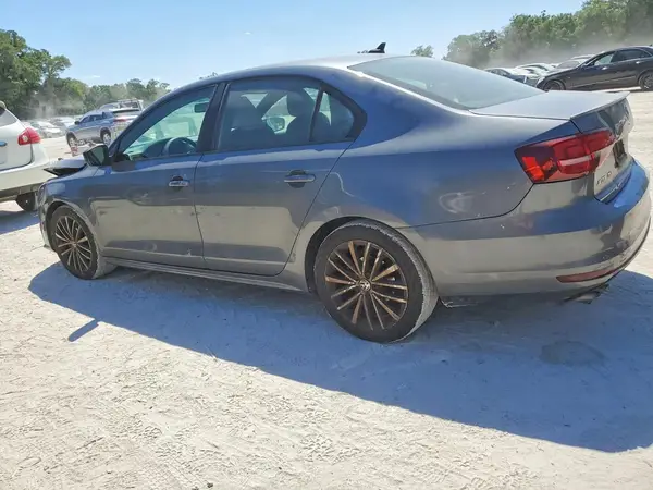 3VWD17AJ9HM303248 2017 VOLKSWAGEN JETTA - Image 2