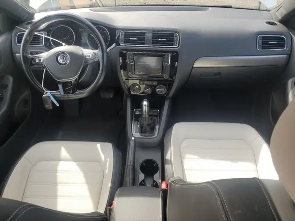 3VWD17AJ9HM388074 2017 VOLKSWAGEN JETTA - Image 8