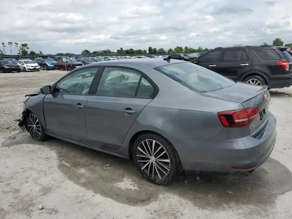 3VWD17AJ9HM405584 2017 VOLKSWAGEN JETTA - Image 2