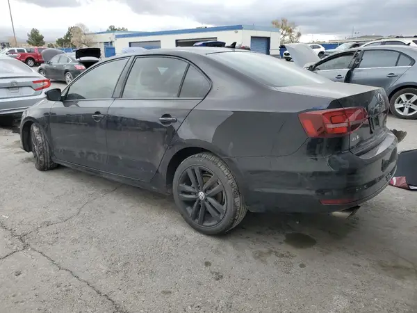 3VWD17AJ9JM208372 2018 VOLKSWAGEN JETTA - Image 2