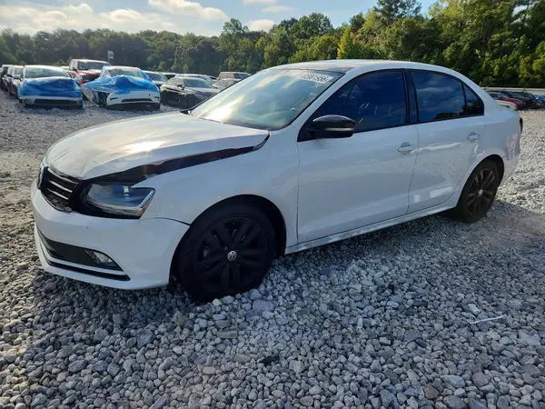 3VWD17AJ9JM252968 2018 VOLKSWAGEN JETTA - Image 1