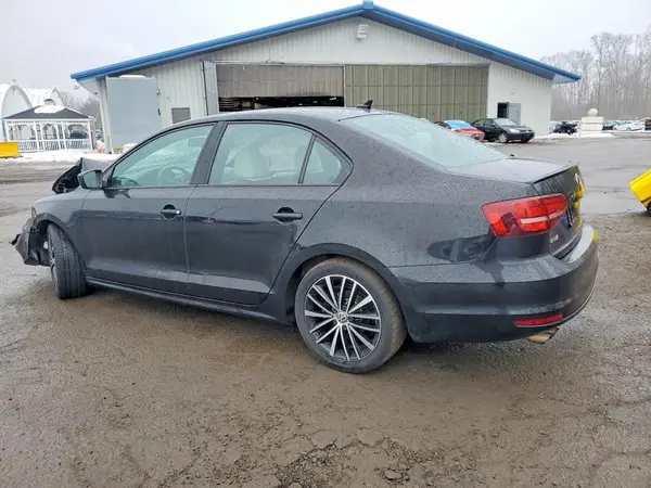 3VWD17AJXGM227179 2016 VOLKSWAGEN JETTA - Image 2