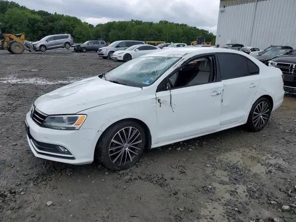 3VWD17AJXGM237839 2016 VOLKSWAGEN JETTA - Image 1