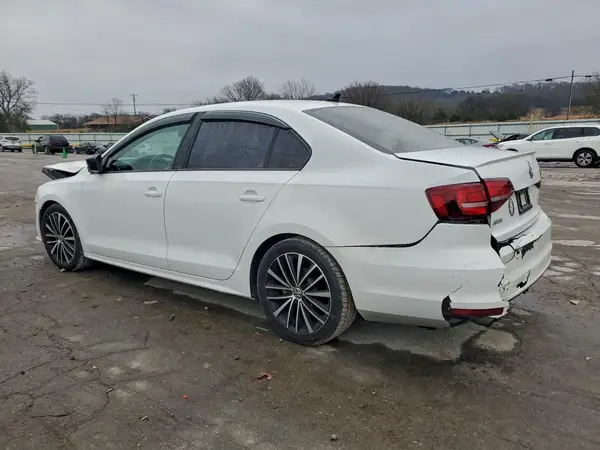 3VWD17AJXGM245679 2016 VOLKSWAGEN JETTA - Image 2