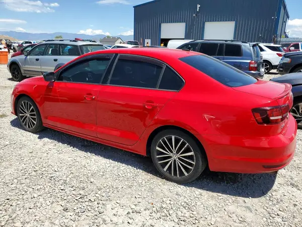 3VWD17AJXGM269688 2016 VOLKSWAGEN JETTA - Image 2