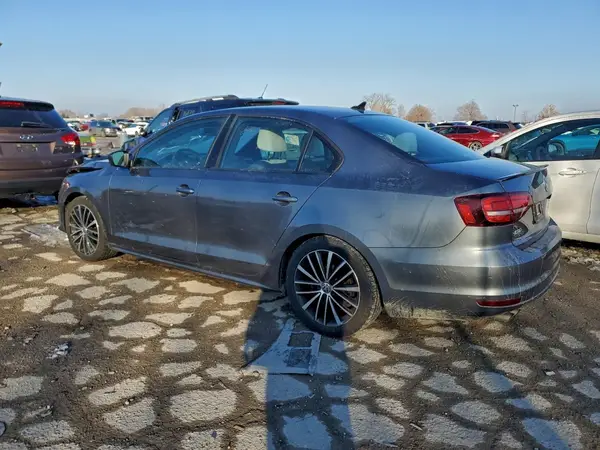 3VWD17AJXGM273028 2016 VOLKSWAGEN JETTA - Image 2