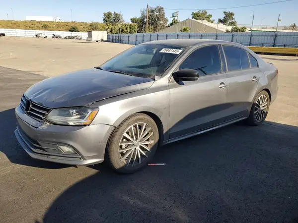 3VWD17AJXGM292453 2016 VOLKSWAGEN JETTA - Image 1