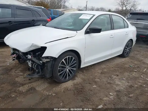 3VWD17AJXGM341389 2016 VOLKSWAGEN JETTA - Image 2